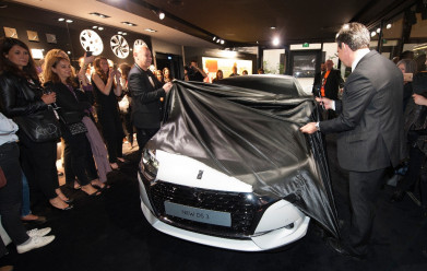 New DS 3 and DS 3 Cabrio Unveiled at 'Pyramide du Louvre'